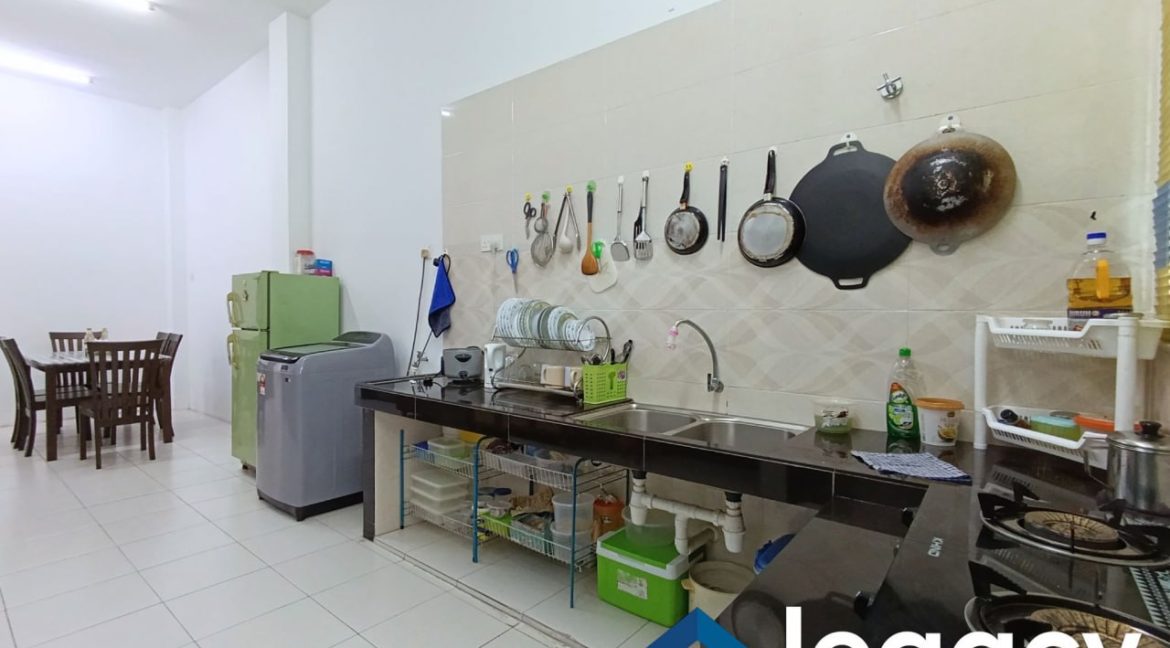 6102903942569640435 (1)