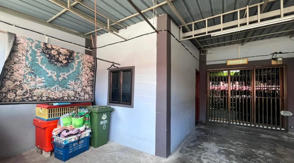 rumah-kos-rendah-dua-tingkat-taman-chepor-raya-07