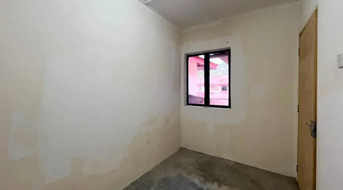 rumah-kos-rendah-dua-tingkat-taman-chepor-raya-16