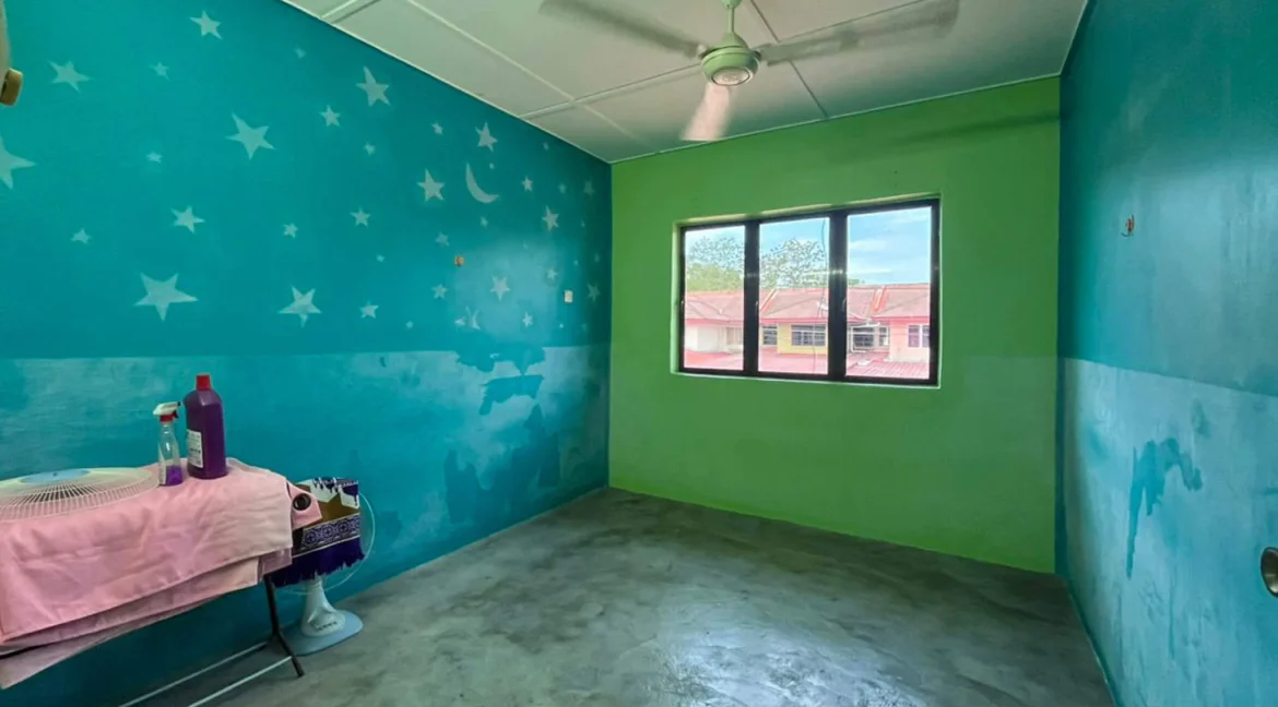 rumah-kos-rendah-dua-tingkat-taman-chepor-raya-20